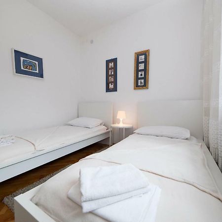 Apartmani Ruzica Crikvenica Eksteriør billede