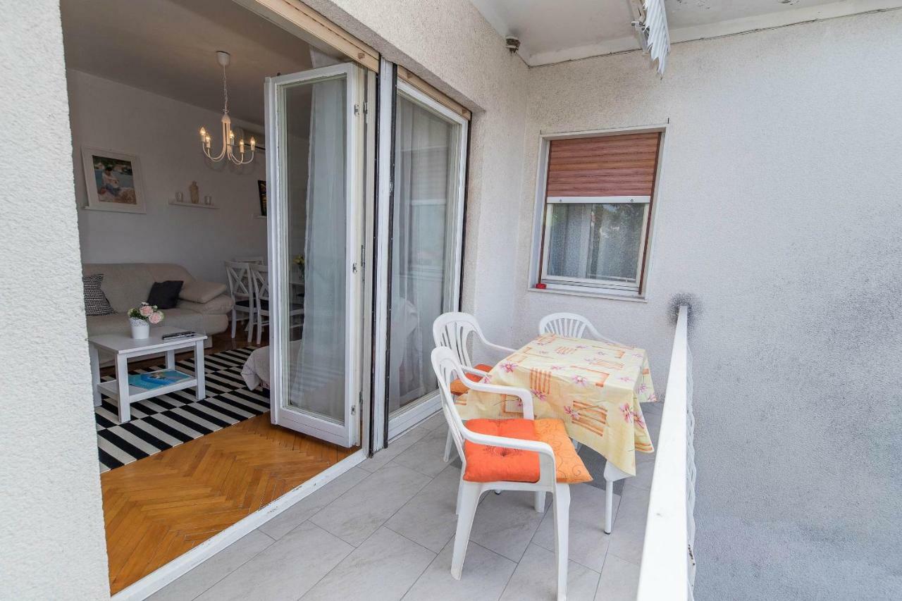 Apartmani Ruzica Crikvenica Eksteriør billede