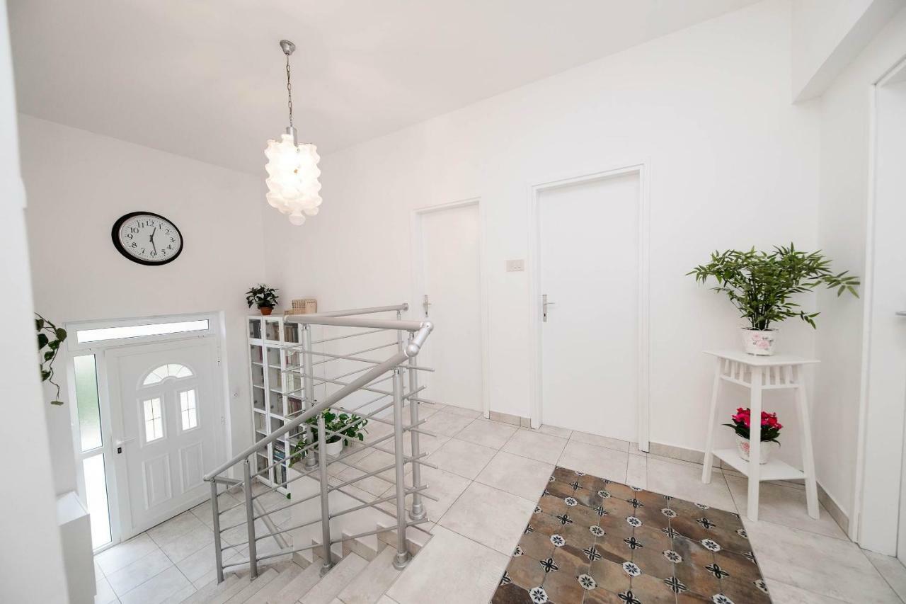 Apartmani Ruzica Crikvenica Eksteriør billede