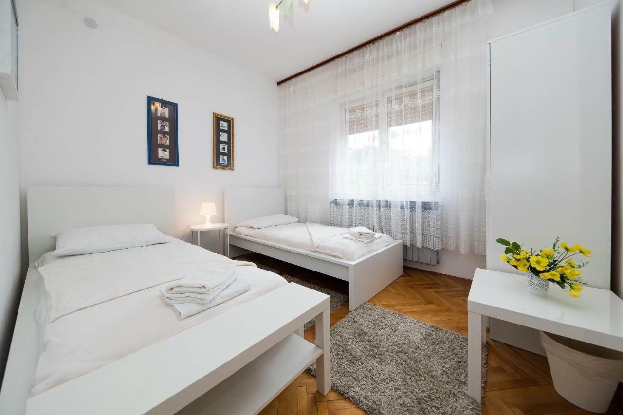 Apartmani Ruzica Crikvenica Eksteriør billede